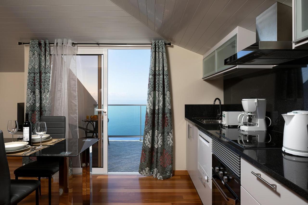 Apartment Martinho View *
